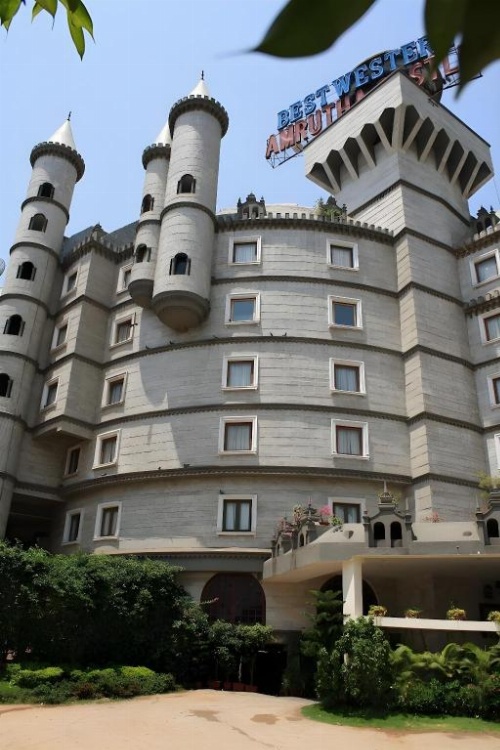 Amrutha Castle Hotel image 11