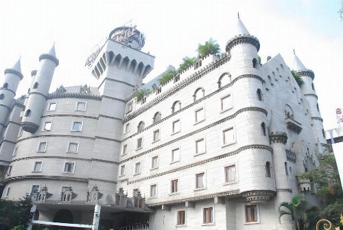 Amrutha Castle Hotel image 12