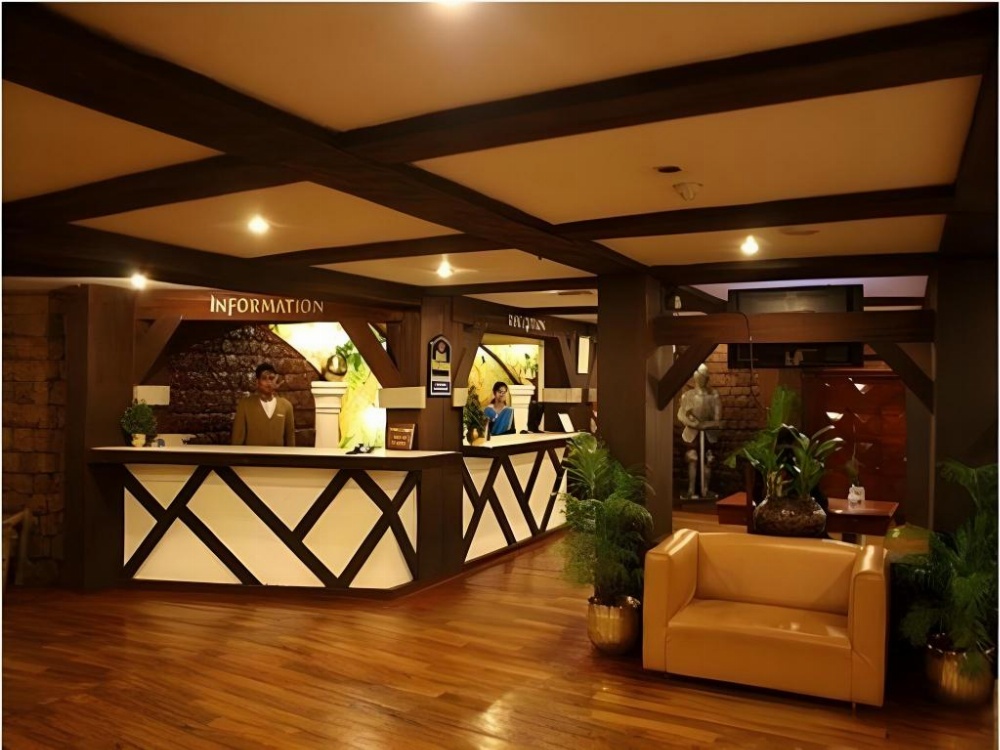 Amrutha Castle Hotel